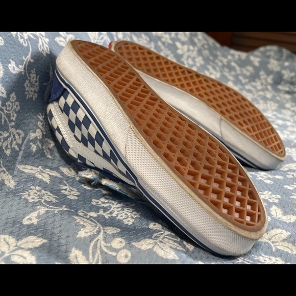 VANS - Picture 7 of 12